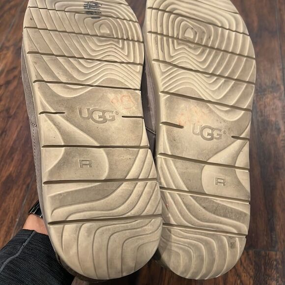 UGG
Fascot Capra Shoe size 13 triple wide in GUC - Picture 6 of 9